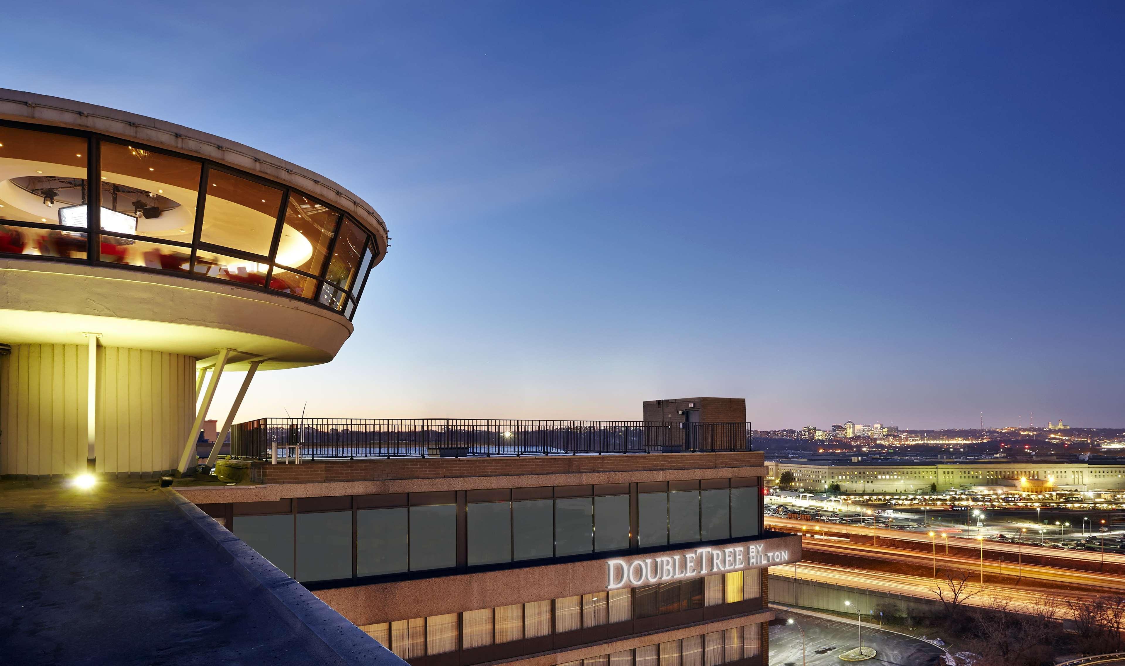 Doubletree By Hilton Washington Dc - Crystal City Арлингтон Экстерьер фото