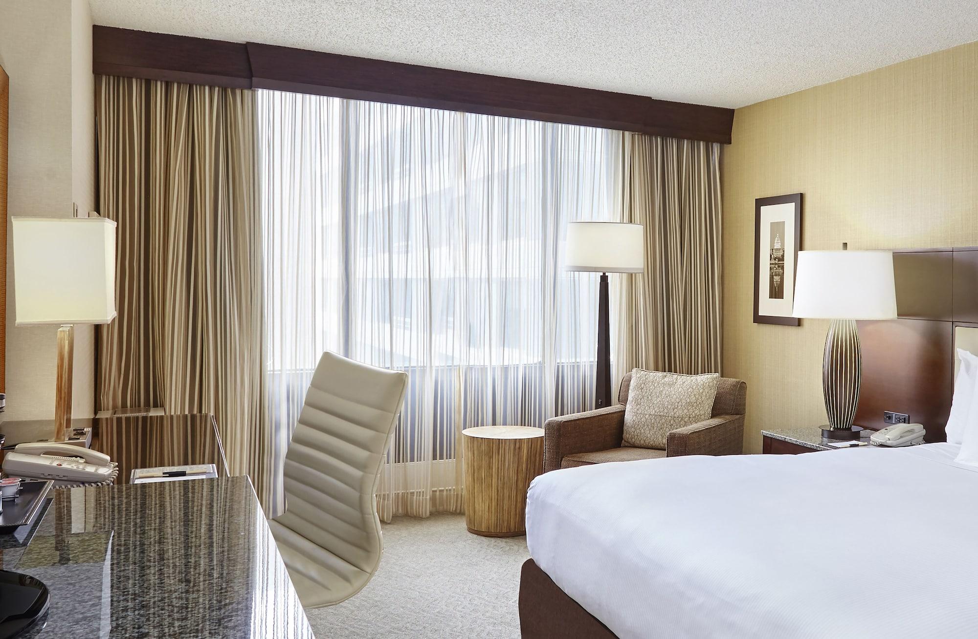 Doubletree By Hilton Washington Dc - Crystal City Арлингтон Экстерьер фото