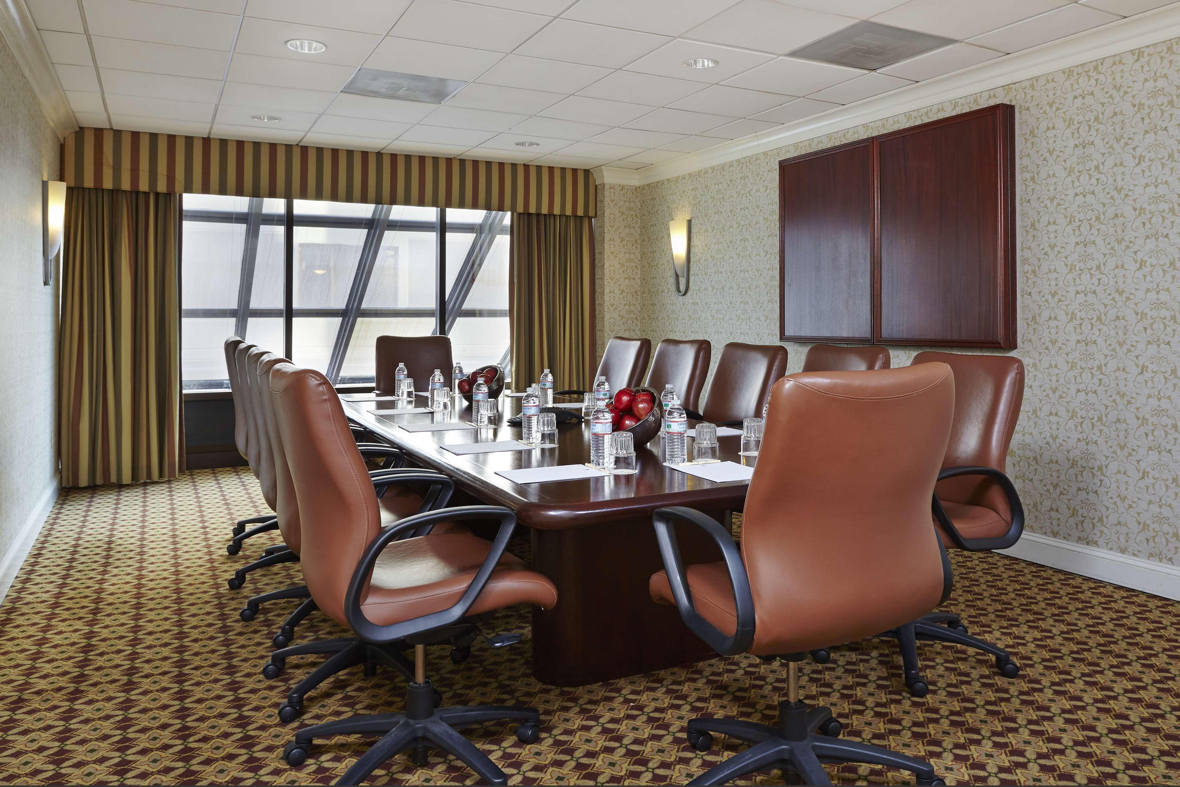 Doubletree By Hilton Washington Dc - Crystal City Арлингтон Экстерьер фото