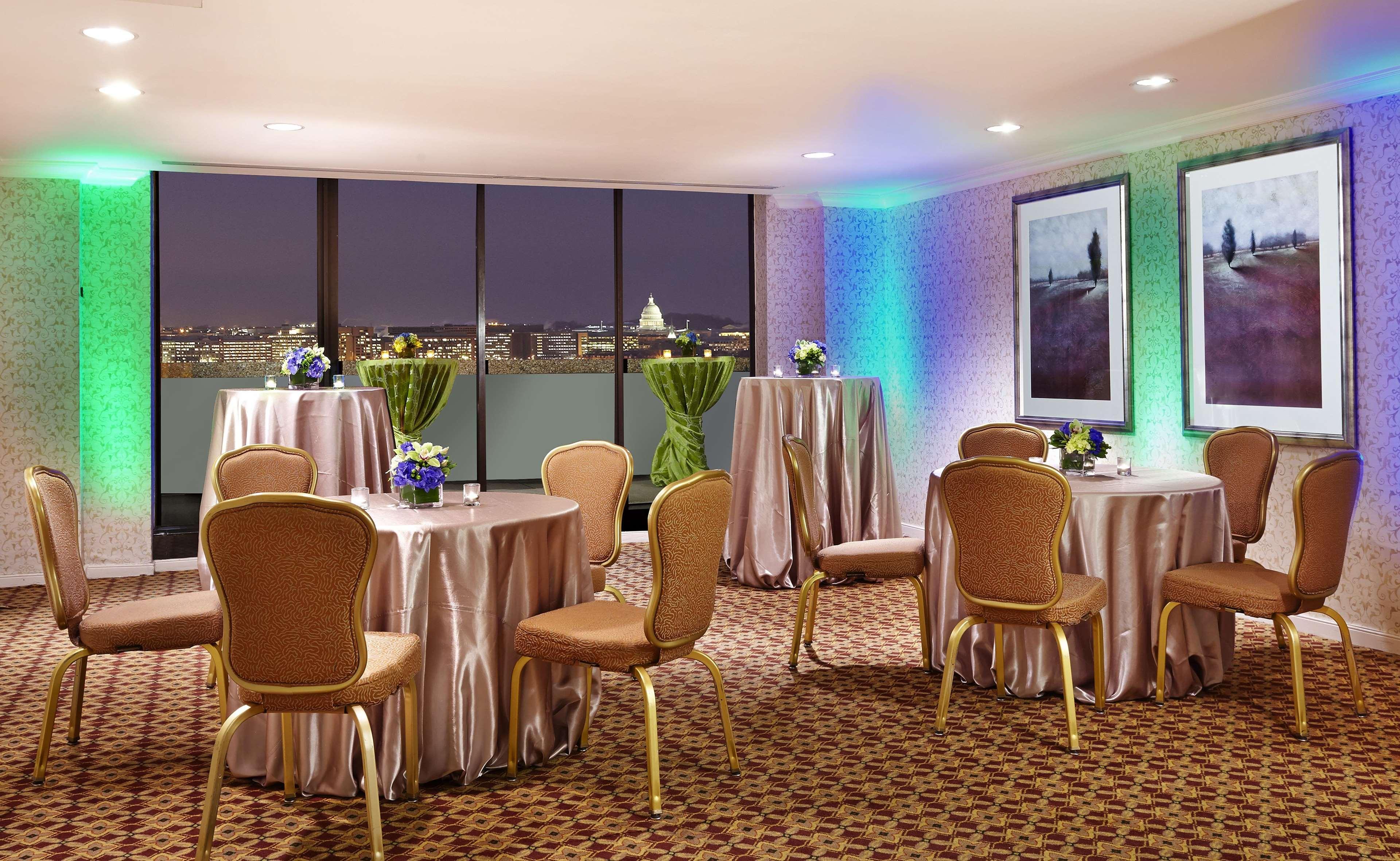 Doubletree By Hilton Washington Dc - Crystal City Арлингтон Экстерьер фото