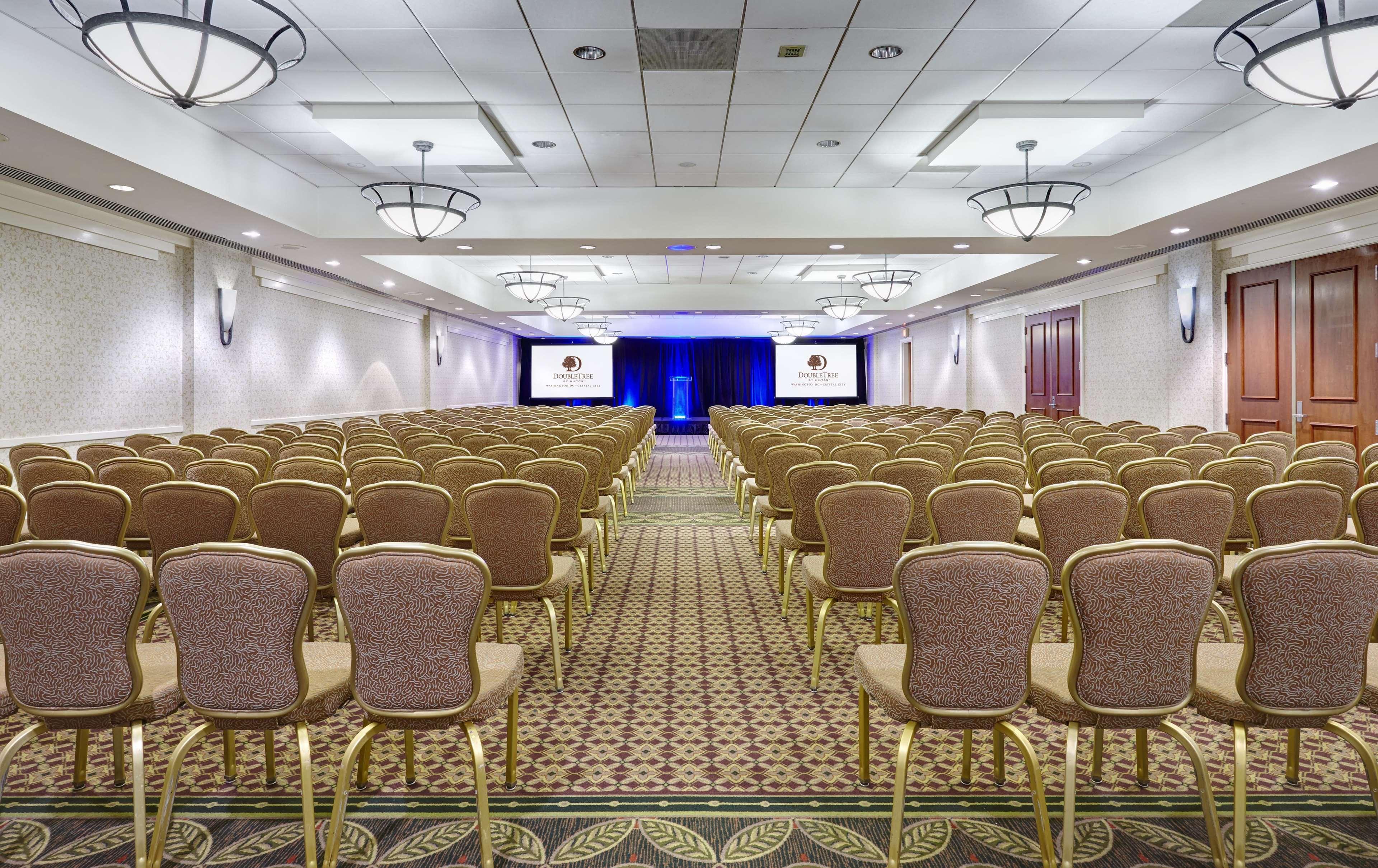 Doubletree By Hilton Washington Dc - Crystal City Арлингтон Экстерьер фото