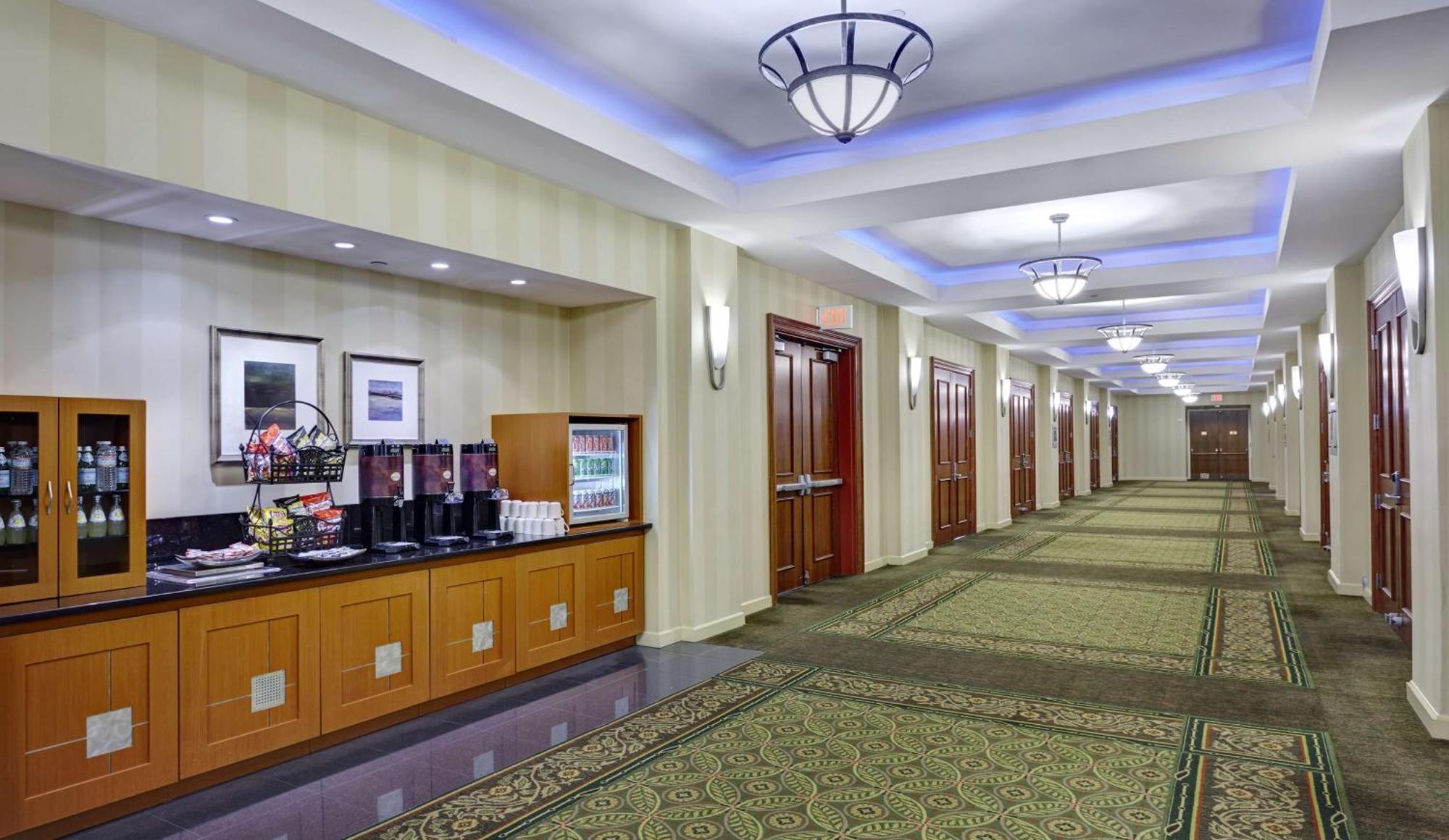 Doubletree By Hilton Washington Dc - Crystal City Арлингтон Экстерьер фото