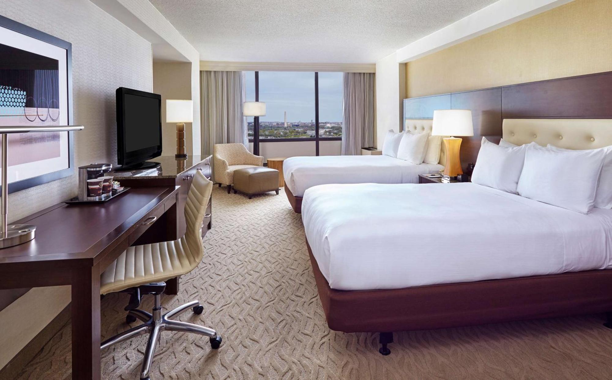 Doubletree By Hilton Washington Dc - Crystal City Арлингтон Экстерьер фото