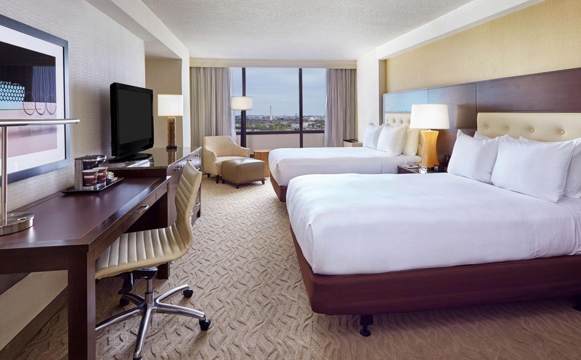 Doubletree By Hilton Washington Dc - Crystal City Арлингтон Экстерьер фото